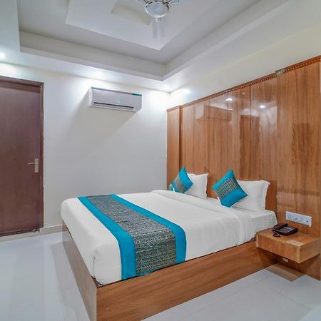 Hotel Classic New Delhi Buitenkant foto