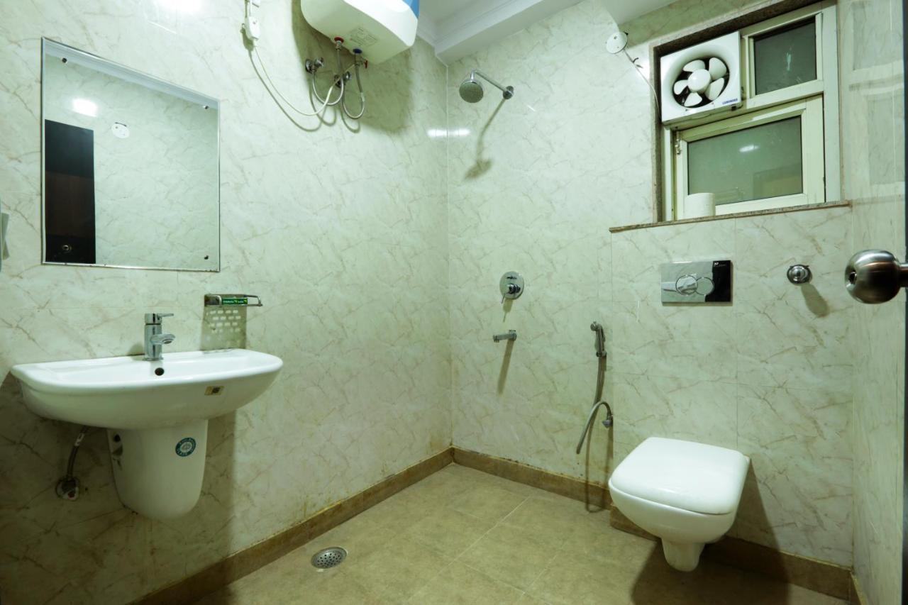 Hotel Classic New Delhi Buitenkant foto