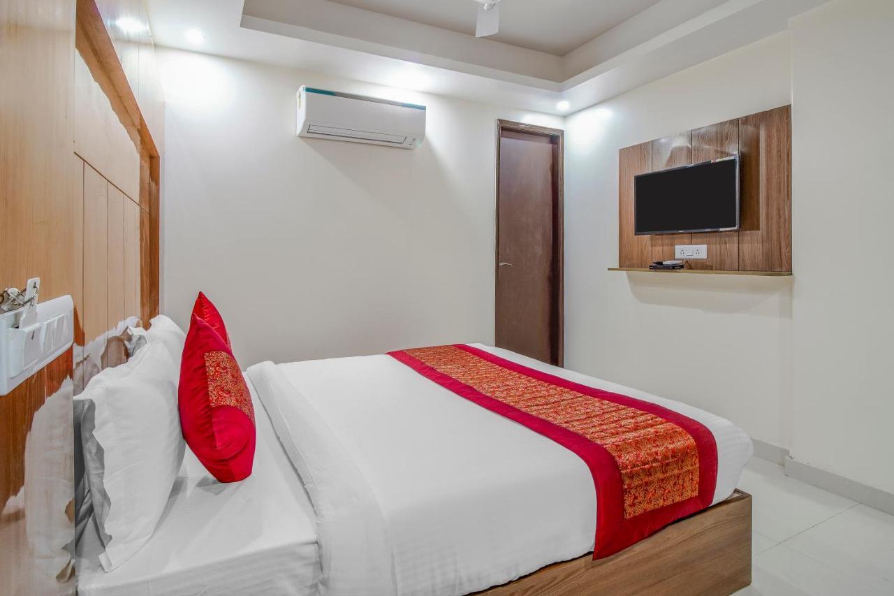 Hotel Classic New Delhi Buitenkant foto
